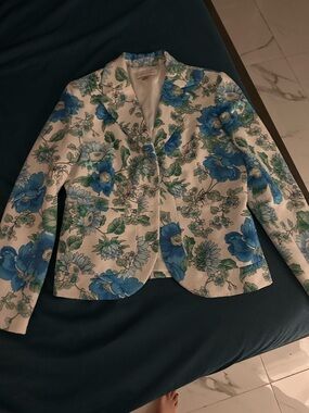 Casual Corner White Blazer with Blue & Green Floral Print